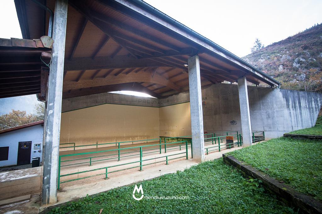 Casa Rural Eleizondo Haundia Itziar Esterno foto